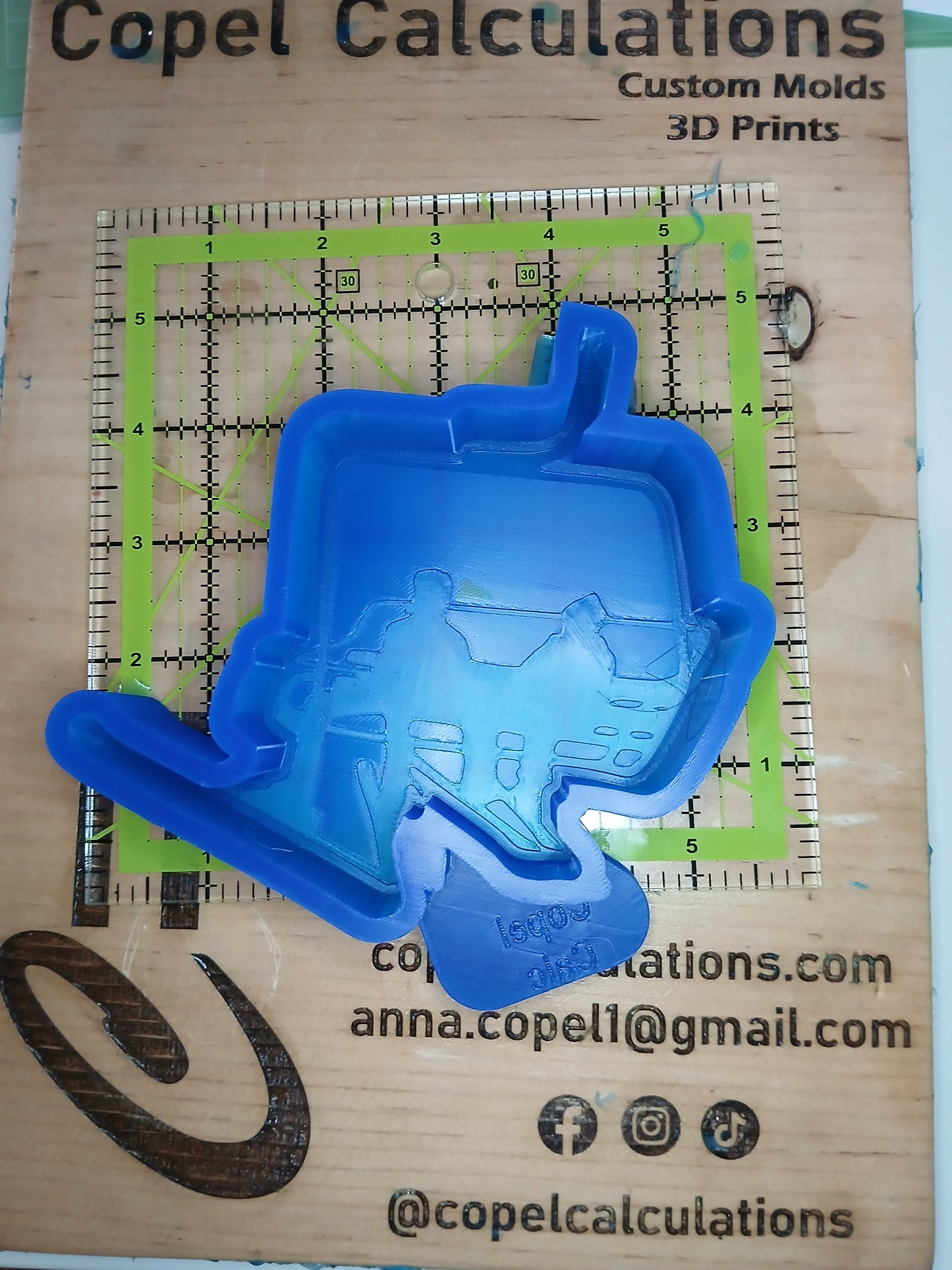 Chair Lift (ski, snowboard)