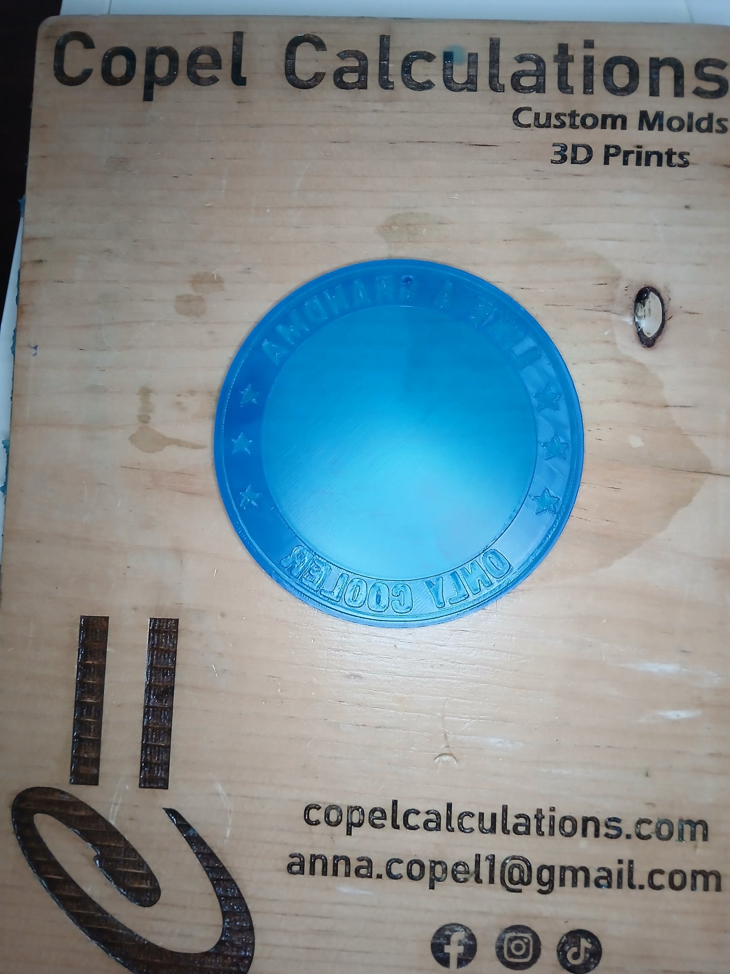 Grandma (inserts for 4" round)