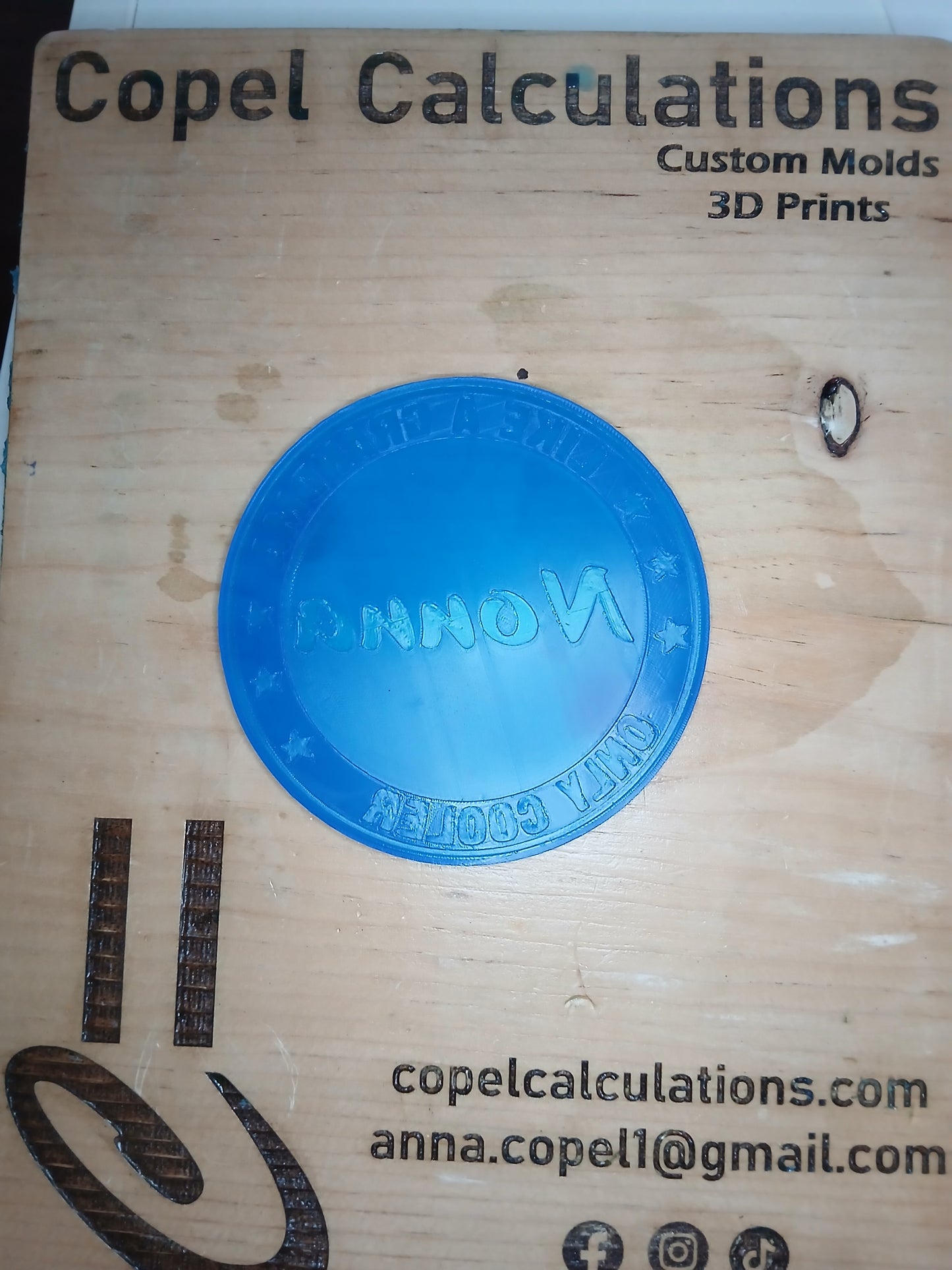 Grandma (inserts for 4" round)